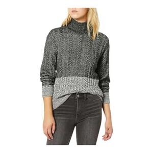 Splendid Two-Tone Turtleneck Sweater in Charcoal and Gray